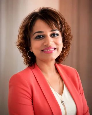 Dilshara Perera — Founder of Blooms Flower Shop
